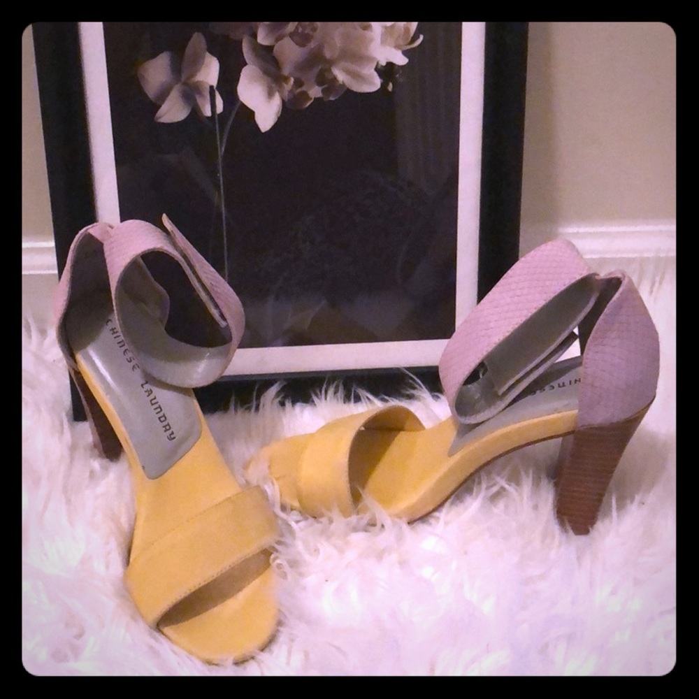🤩Gorgeous Platform Heel Open Toe Cuff Sandals🤩